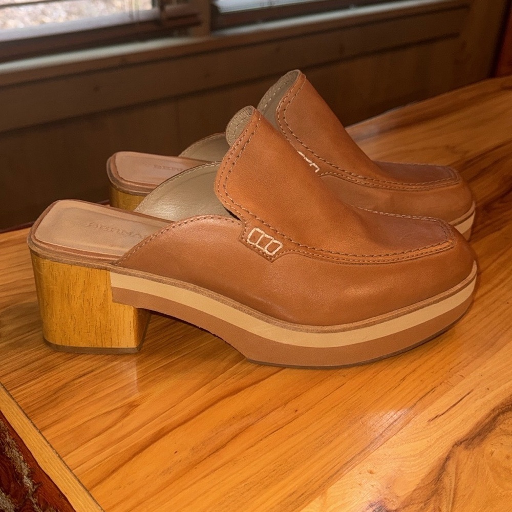 Bernardo Sophia Moc Clog with wood block heel Size 10 Honey brown leather - Picture 5 of 14